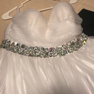 Beautiful White Dress size 9